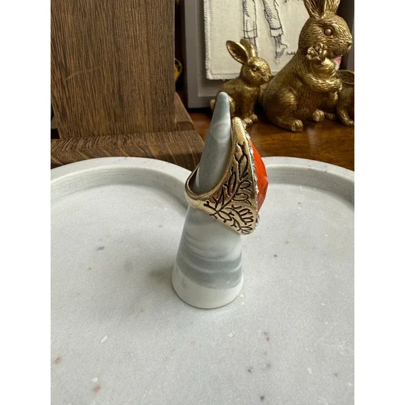 Gold Tone Orange Marquise Resin Rhinestone Leaf Engraved Statement Ring Size 7.5 - Picture 10 of 10